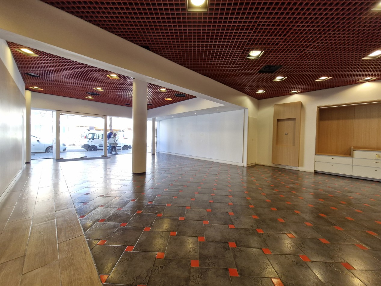 LOCAL COMERCIAL EN ROCA 736 - CIPOLLETTI