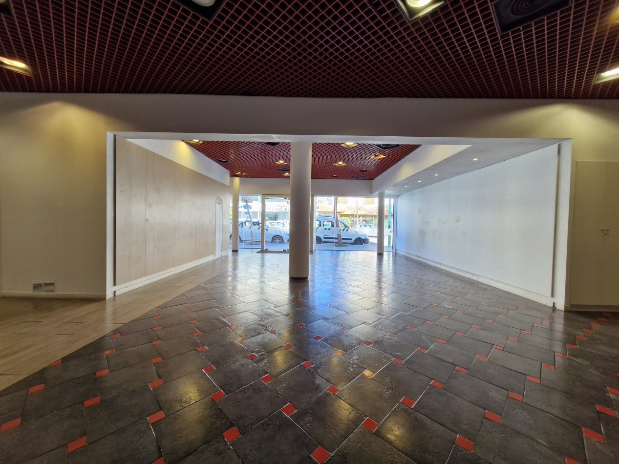 LOCAL COMERCIAL EN ROCA 736 - CIPOLLETTI