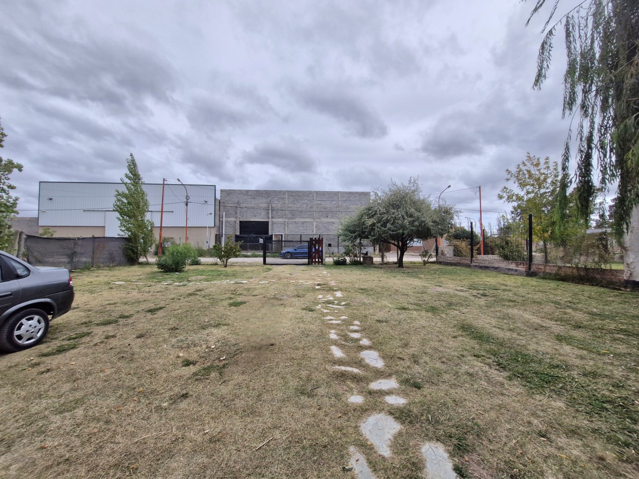 VENTA | CASA 2 HAB EN B° LA MARTINA | FERNANDEZ ORO