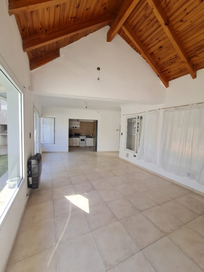 VENTA | DUPLEX 2 HAB EN PARAGUAY 753 | PLOTTIER