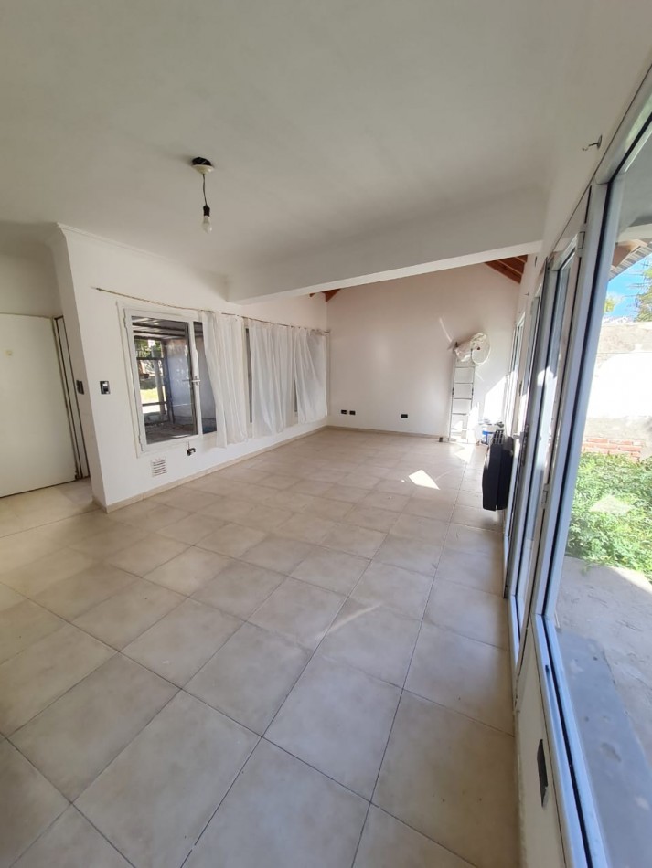 VENTA | DUPLEX 2 HAB EN PARAGUAY 753 | PLOTTIER