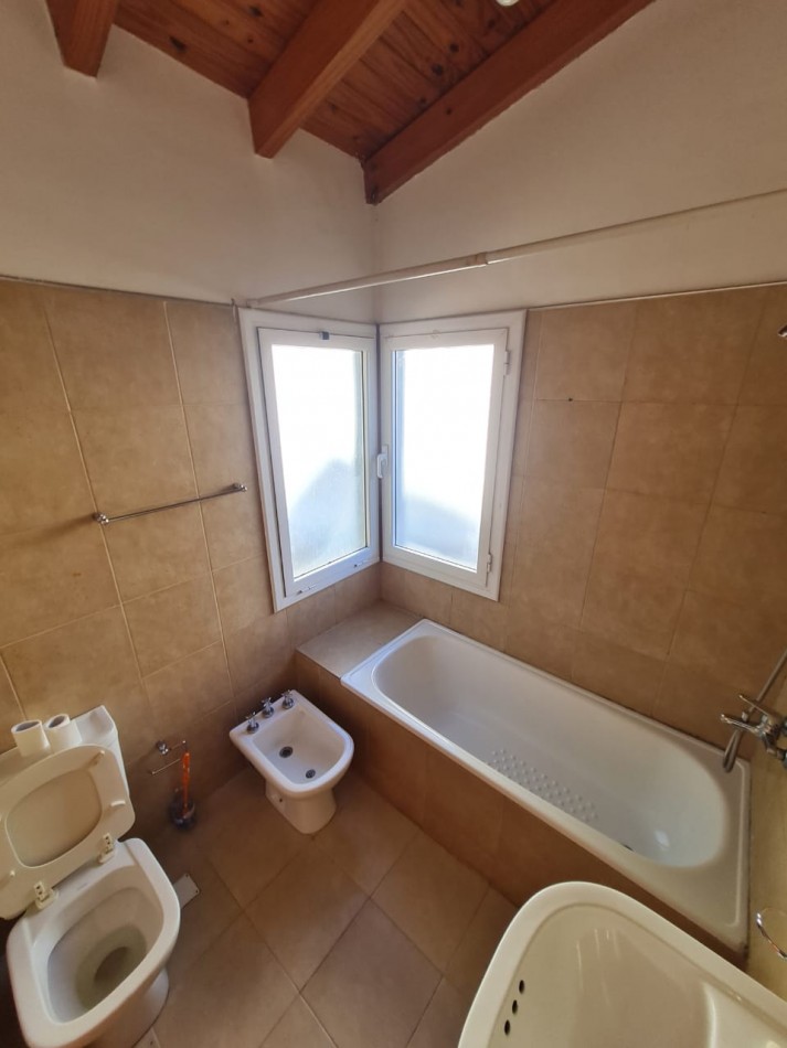 VENTA | DUPLEX 2 HAB EN PARAGUAY 753 | PLOTTIER