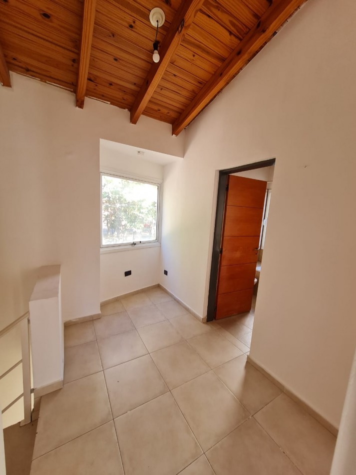 VENTA | DUPLEX 2 HAB EN PARAGUAY 753 | PLOTTIER