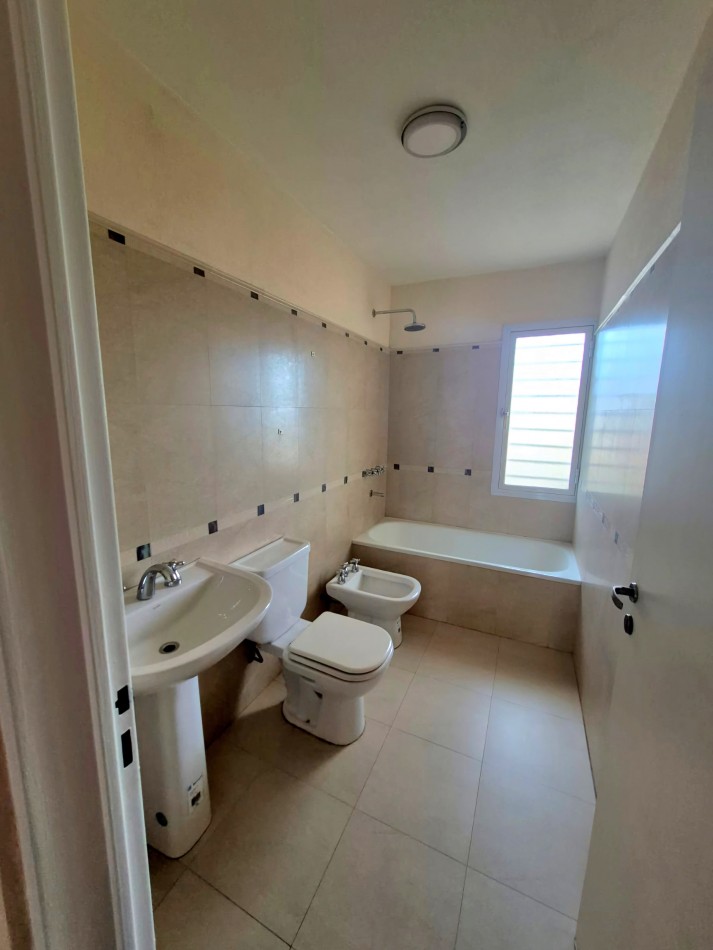 VENTA | DUPLEX 3 HAB EN B° HUILICHES | NEUQUEN